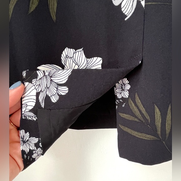 Banana Republic Black Floral Sleeveless Sheath Dress | Size 6 | Excellent Condit - Picture 4 of 6